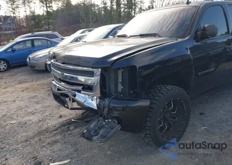 2011 Chevrolet Silverado 1500 Lt z USA, uszkodzony, nr VIN 3GCPKSE35BG308741